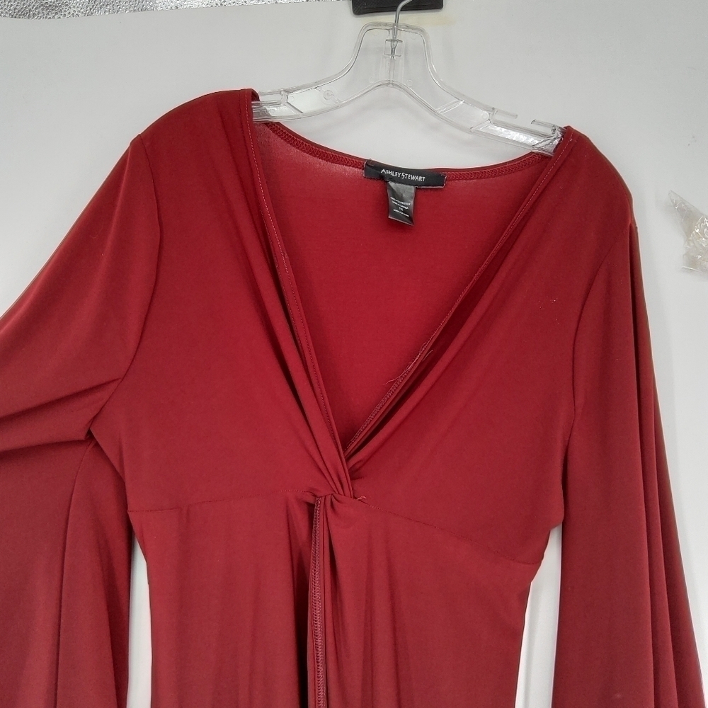 A1 ASHLEY STEWART DARK RED FRONT TWIST FLARED SLEEVE TOP - Picture 3 of 7